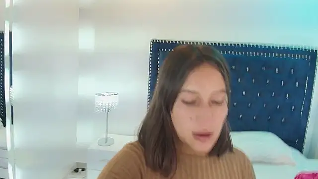 Snapshot of Cristal_and_luke chatting on January 10, 2026, 3:19 am Cristal and luke online show from January 10, 2026, 3:19 am