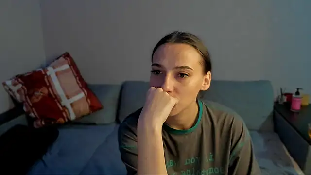 AnnaMized online show from February 12, 2026, 1:28 pm