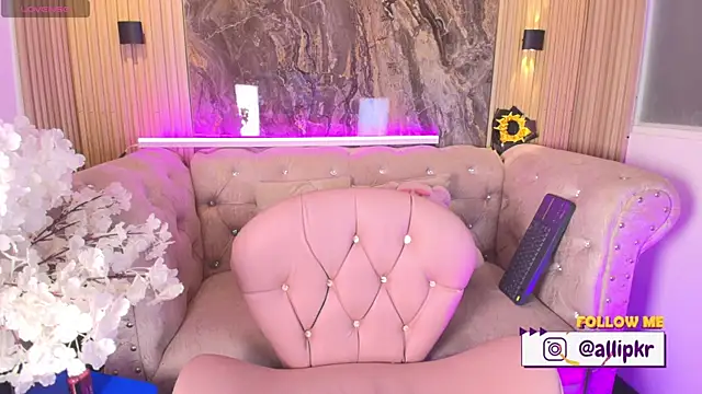 Allison Parker1  online show from April 9, 2026, 12:21 pm