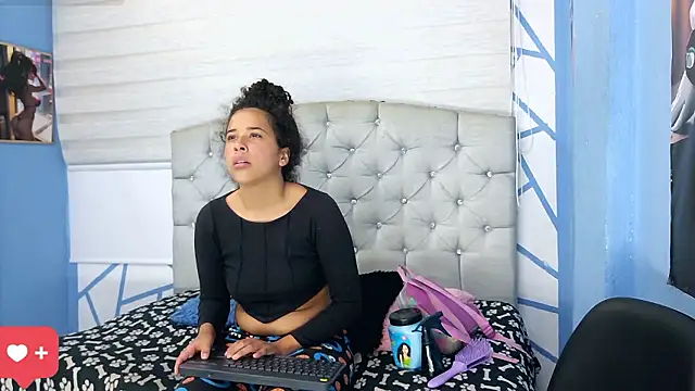 eimy hot19 online show from January 11, 2026, 2:00 pm