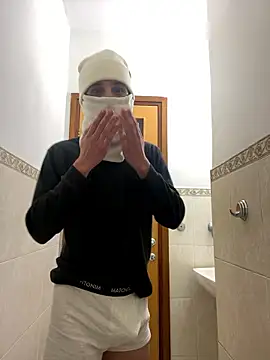 Snapshot of petiteyanel chatting on January 8, 2026, 1:19 am petiteyanel online show from January 8, 2026, 1:19 am