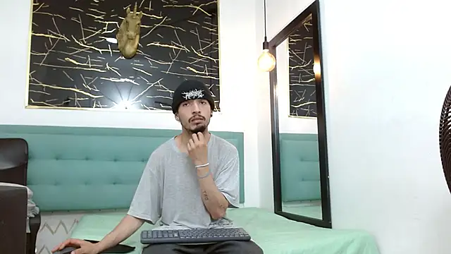 Juan-Jose69 online show from January 18, 2026, 3:43 am