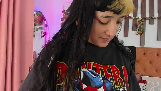 MeowMota  online show from May 23, 2026, 6:23 pm