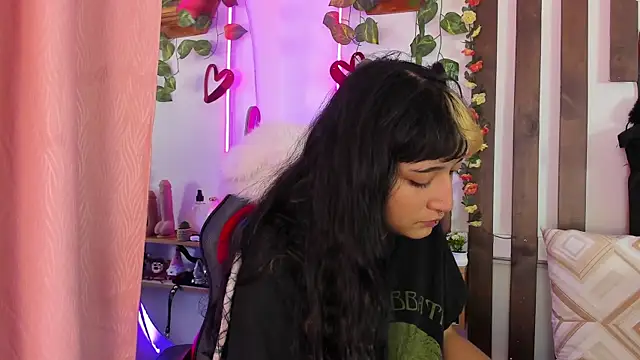 MeowMota  online show from May 24, 2026, 5:07 pm