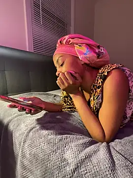 oshun6360 online show from March 1, 2026, 12:01 am