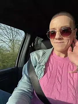 missconly online show from April 6, 2026, 6:47 am