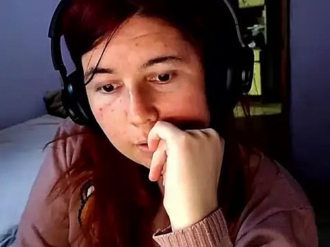 SUBMISSIVE8 online show from April 16, 2026, 9:04 pm