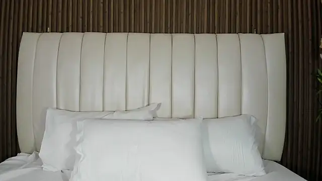 Snapshot of KatheOlson chatting on February 16, 2026, 7:54 pm KatheOlson online show from February 16, 2026, 7:54 pm