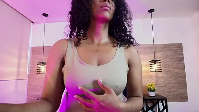 Ellie-Alves online show from July 10, 2026, 1:25 pm