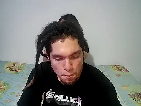 Snapshot of steffandjoshh420 chatting on February 24, 2026, 1:36 am steffandjoshh420 online show from February 24, 2026, 1:36 am