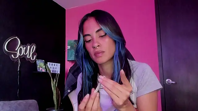 azula lillet online show from March 24, 2026, 8:47 pm