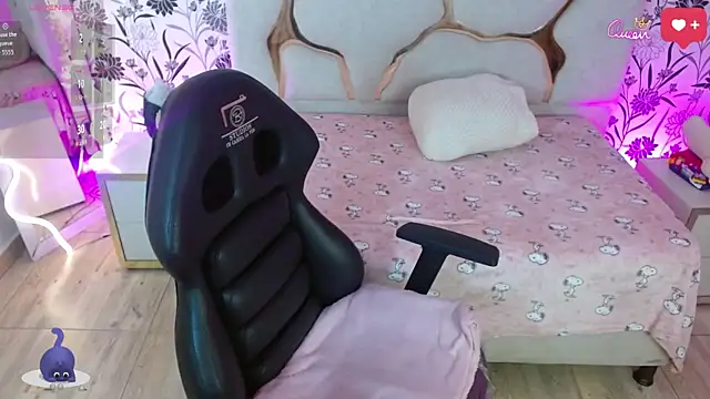 TATTI TAY online show from February 24, 2026, 7:23 pm