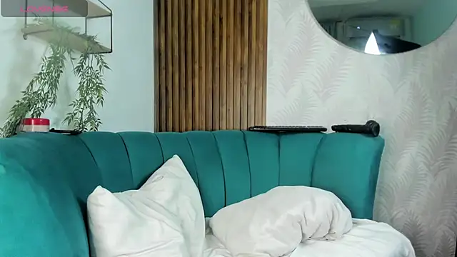 Nicki Ripperton online show from March 15, 2026, 3:12 am