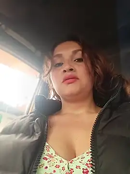 Snapshot of Alejandra_N chatting on July 15, 2026, 8:14 pm Alejandra N online show from July 15, 2026, 8:14 pm