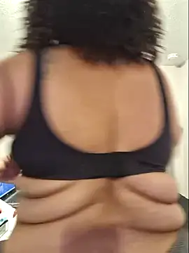 Snapshot of Big_Booty_Bonnie chatting on July 19, 2026, 2:59 am Big Booty Bonnie online show from July 19, 2026, 2:59 am