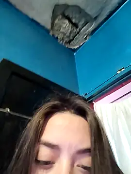 denise2028 online show from April 29, 2026, 7:53 pm