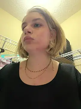 SassynNatty online show from June 13, 2026, 6:06 pm