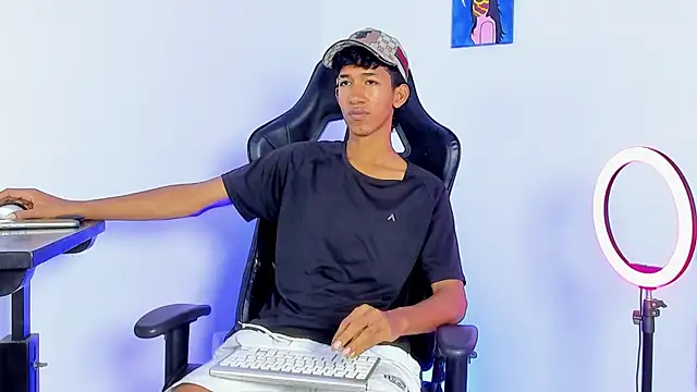 neitan miller  online show from June 4, 2026, 1:39 pm