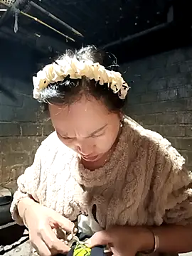 yu--yo online show from March 4, 2026, 1:06 pm