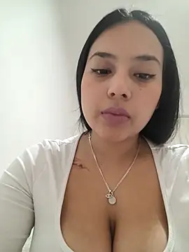 Snapshot of Angelmoon04 chatting on January 16, 2026, 1:53 am Angelmoon04 online show from January 16, 2026, 1:53 am