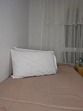 Snapshot of Angelmoon04 chatting on February 15, 2026, 12:51 am Angelmoon04 online show from February 15, 2026, 12:51 am