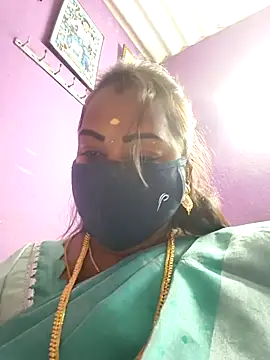 Tamil Hot Priya online show from January 12, 2026, 7:13 am