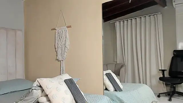 Snapshot of Thiago_moretti chatting on February 11, 2026, 4:23 pm Thiago moretti online show from February 11, 2026, 4:23 pm