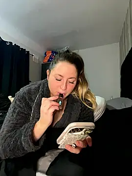 AvaMayXoX online show from January 8, 2026, 4:53 pm