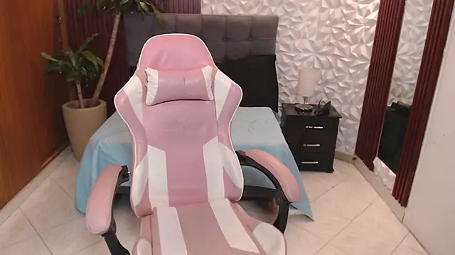 samantha bc1 online show from April 11, 2026, 2:27 am