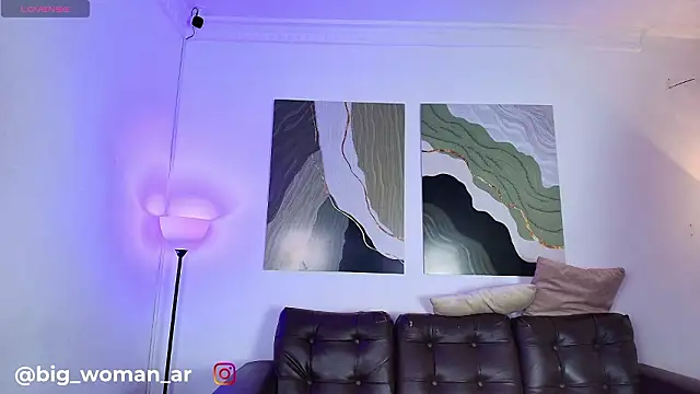 big woman online show from February 11, 2026, 3:11 am