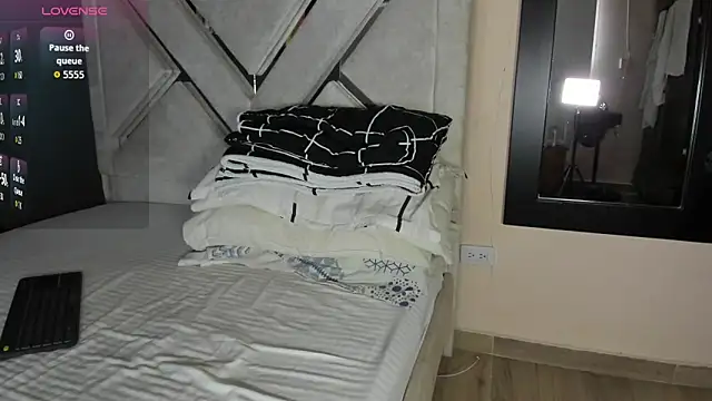 Snapshot of antonio_aguilarx chatting on April 4, 2026, 2:25 pm antonio aguilarx online show from April 4, 2026, 2:25 pm