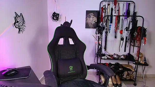 ariannaconnor  online show from March 30, 2026, 7:37 pm