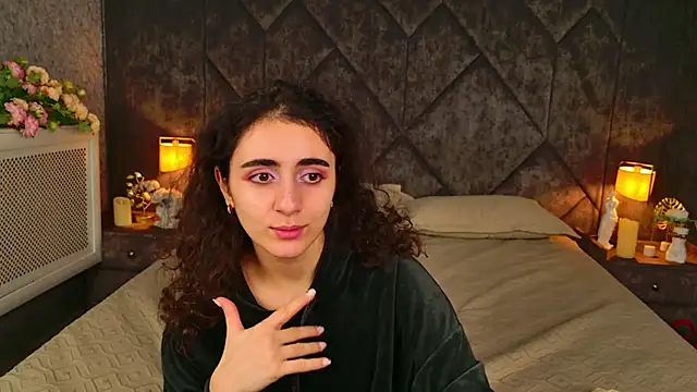 Susan Fors online show from April 13, 2026, 5:35 am