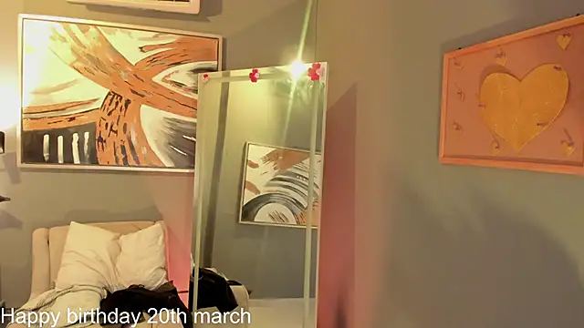 ailann  online show from March 17, 2026, 7:39 pm