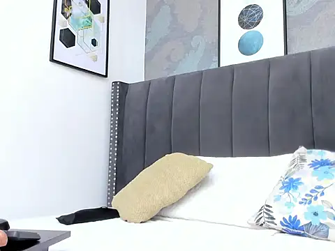 Snapshot of Anikka_Albrite_ chatting on February 10, 2026, 12:53 pm Anikka Albrite online show from February 10, 2026, 12:53 pm