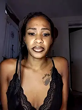 Snapshot of shariit_ chatting on January 14, 2026, 8:47 pm shariit online show from January 14, 2026, 8:47 pm