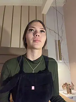 EmmaJhoons online show from March 29, 2026, 10:15 am