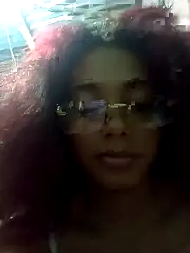 meganparixx online show from April 20, 2026, 4:15 am