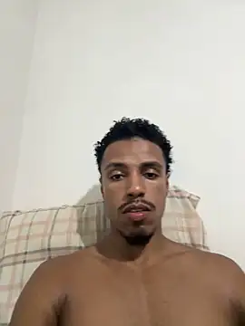 LorenzoBlack27 online show from April 17, 2026, 11:19 pm