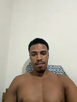 LorenzoBlack27 online show from June 10, 2026, 10:41 pm