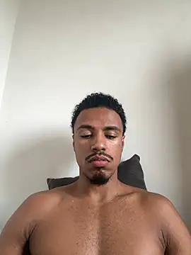 LorenzoBlack27 online show from June 20, 2026, 1:58 pm