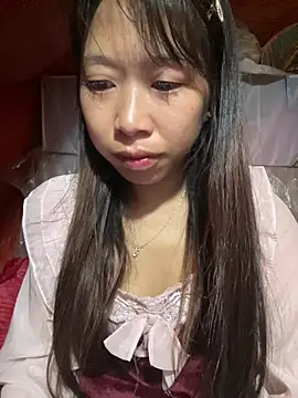 Snapshot of Mayly_lucky2 chatting on April 18, 2026, 9:48 pm Mayly lucky2 online show from April 18, 2026, 9:48 pm