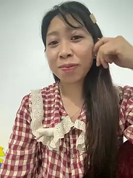 Snapshot of Mayly_lucky2 chatting on April 30, 2026, 10:10 am Mayly lucky2 online show from April 30, 2026, 10:10 am