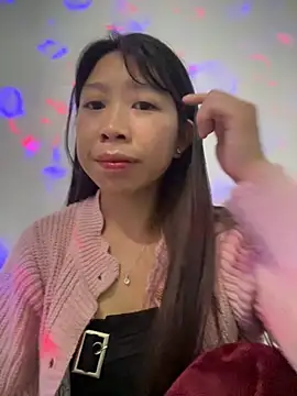Snapshot of Mayly_lucky2 chatting on April 30, 2026, 9:52 pm Mayly lucky2 online show from April 30, 2026, 9:52 pm
