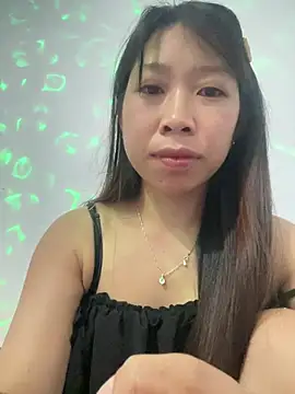 Snapshot of Mayly_lucky2 chatting on May 4, 2026, 5:53 pm Mayly lucky2 online show from May 4, 2026, 5:53 pm