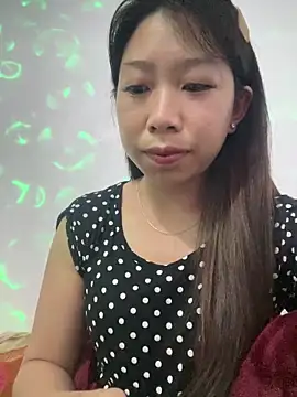 Snapshot of Mayly_lucky2 chatting on May 5, 2026, 9:56 pm Mayly lucky2 online show from May 5, 2026, 9:56 pm