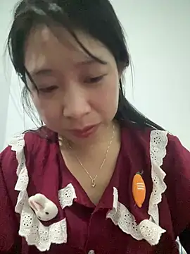 Snapshot of Mayly_lucky2 chatting on May 16, 2026, 10:36 am Mayly lucky2 online show from May 16, 2026, 10:36 am