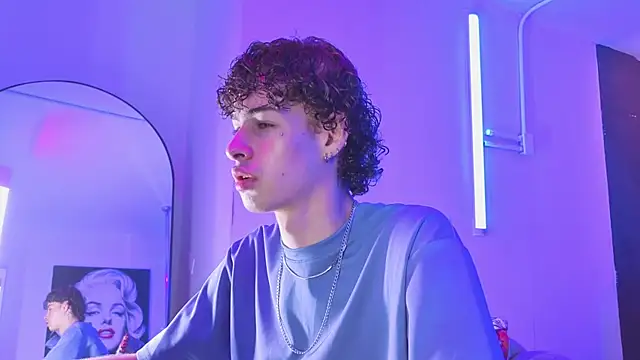 nova salvatore online show from April 6, 2026, 2:31 am