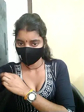 Snapshot of Erotic-Girl chatting on January 17, 2026, 7:46 am Erotic-Girl online show from January 17, 2026, 7:46 am