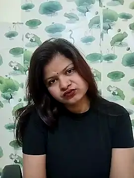 Attractive Queen  online show from January 13, 2026, 3:45 am